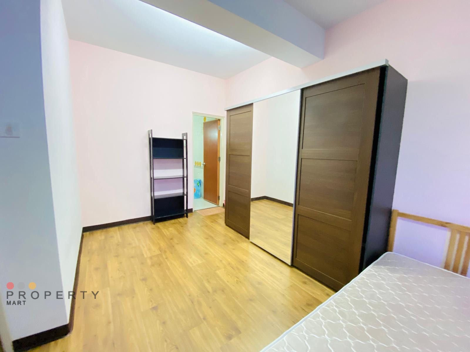 Sherwood Tower Unit for Sale