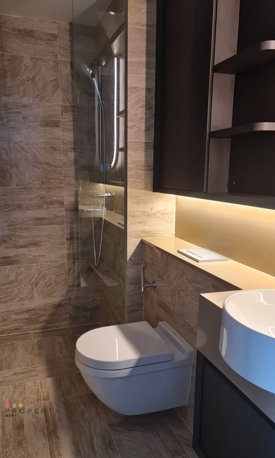 Neu @ Novena 2 bedroom Unit for Sale - TOP Obtained!!